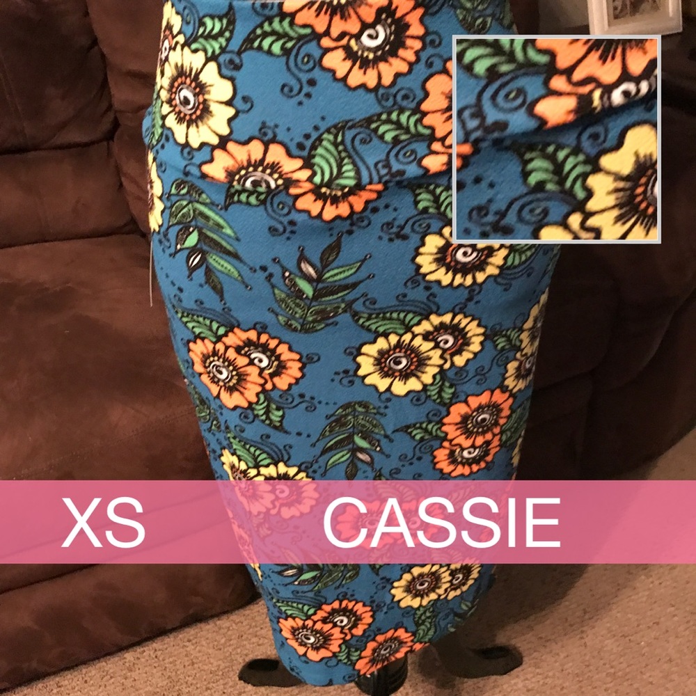 LuLaRoe Cassie skirt